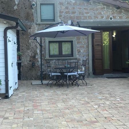 Casetta Santa Fortunata Guest House Sutri Exterior foto